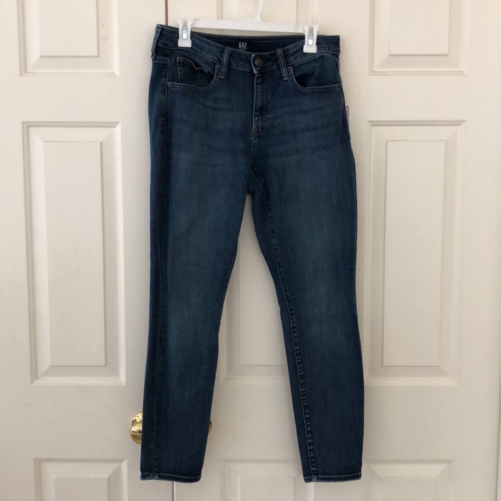 High-waist skinny jeans